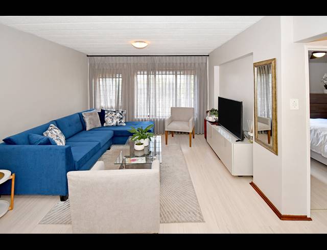 1 BEDROOM APARTMENT FOR SALE IN CRAIGHALL